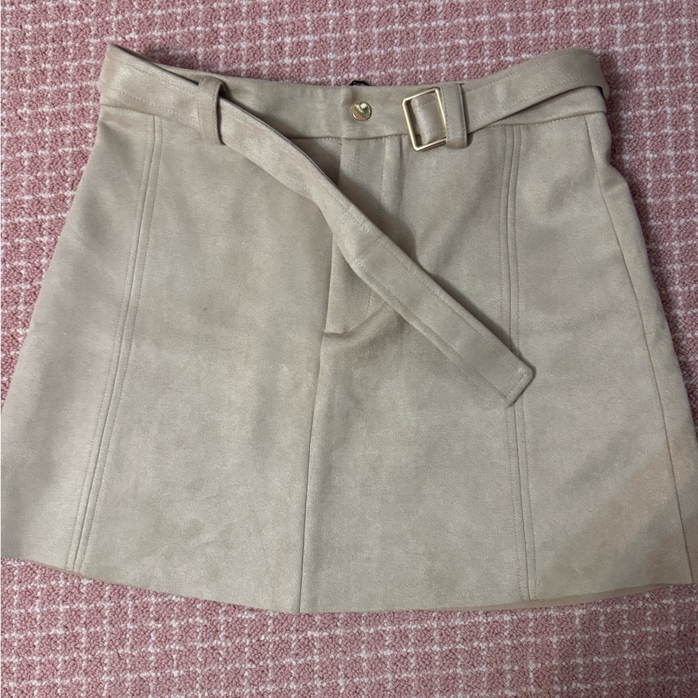 Elegant Tan Skirt with Belt